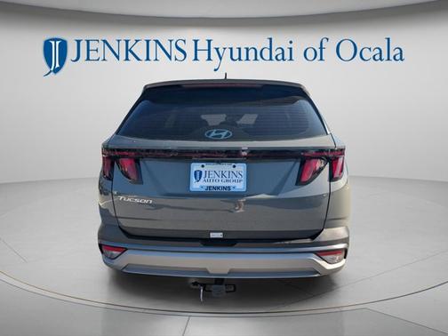 Hampton Gray 2026 Hyundai TUCSON SE