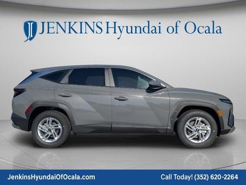 Hampton Gray 2026 Hyundai TUCSON SE