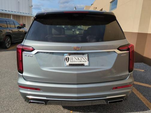 2023 Cadillac XT6 FWD Premium Luxury