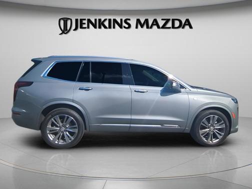 2023 Cadillac XT6 FWD Premium Luxury