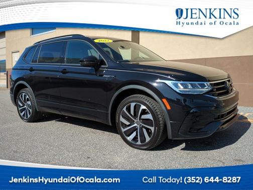 2022 Volkswagen Tiguan SE R-Line Black