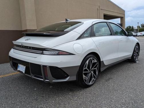 2025 Hyundai IONIQ 6 SEL