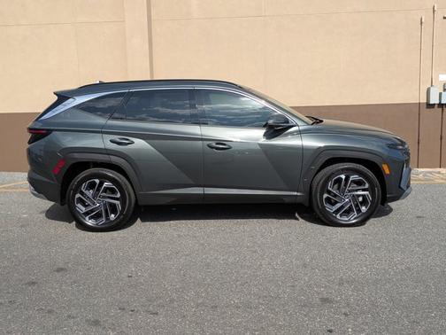 2025 Hyundai TUCSON Hybrid Limited