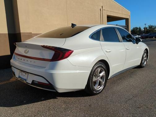 2021 Hyundai SONATA SE