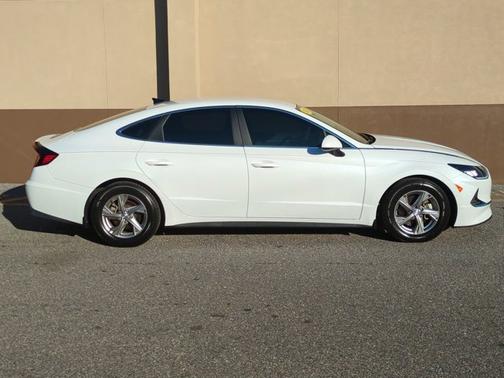 2021 Hyundai SONATA SE