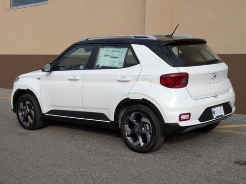 2025 Hyundai VENUE Limited