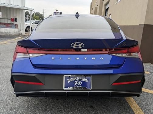2025 Hyundai ELANTRA SEL Sport