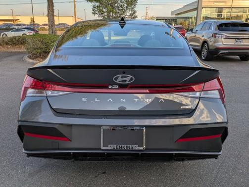2026 Hyundai ELANTRA HEV SEL Sport