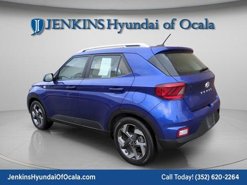 2024 Hyundai VENUE SEL