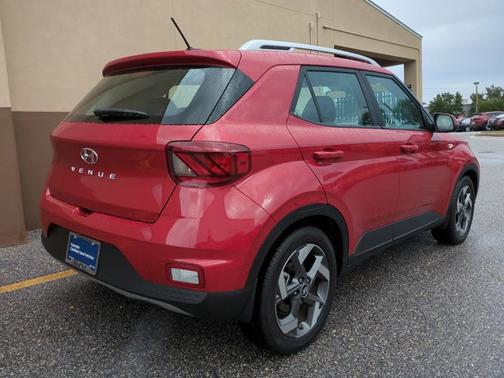 2023 Hyundai VENUE Limited