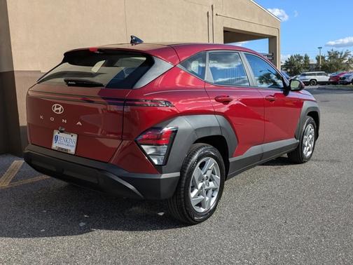 2026 Hyundai KONA SE