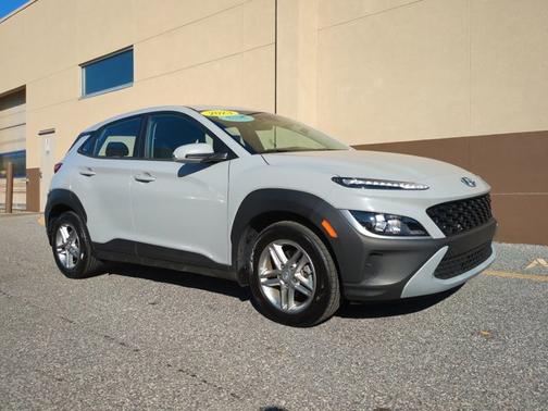 2023 Hyundai KONA SE