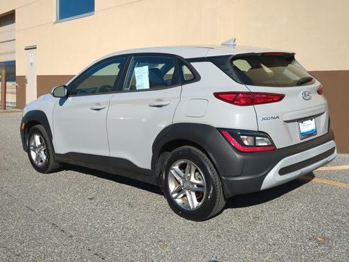 2023 Hyundai KONA SE