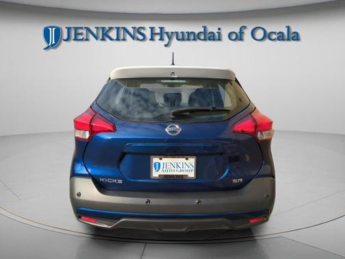 2020 Nissan Kicks SR