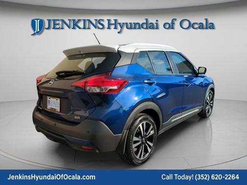 2020 Nissan Kicks SR