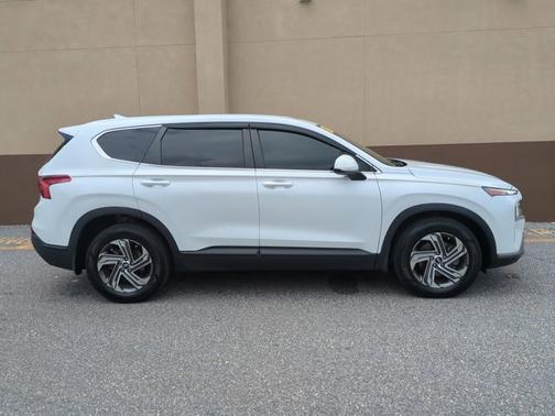2021 Hyundai SANTA FE SE