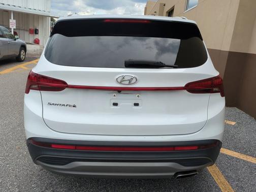2021 Hyundai SANTA FE SE