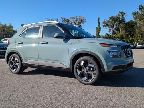 2026 Hyundai VENUE SEL