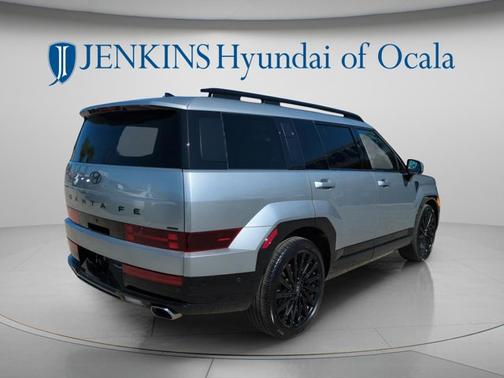 Shimmering Silver 2024 Hyundai SANTA FE Calligraphy