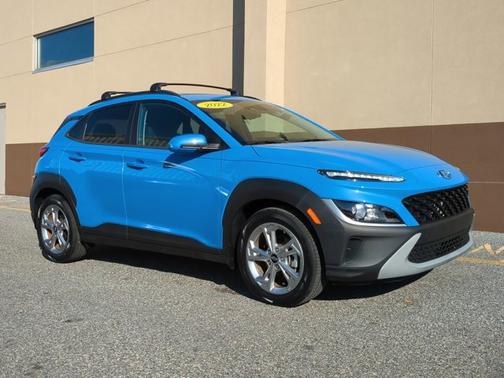 2022 Hyundai KONA SEL