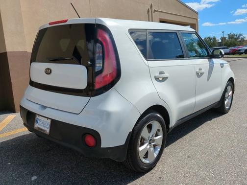 2018 Kia Soul Base