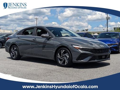 2025 Hyundai ELANTRA Limited