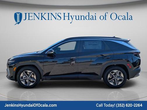 Phantom Black 2026 Hyundai TUCSON SEL Premium