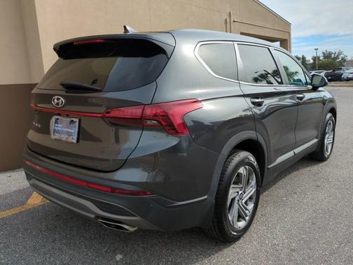 2022 Hyundai SANTA FE SE