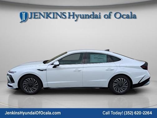 2025 Hyundai SONATA Hybrid SEL