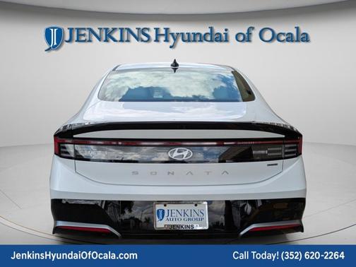 2025 Hyundai SONATA Hybrid SEL