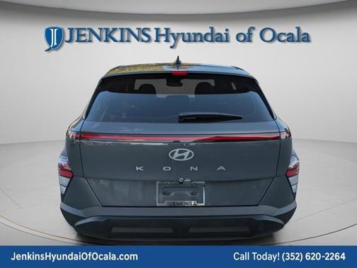 2026 Hyundai KONA SE