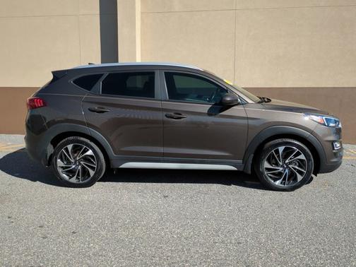 2020 Hyundai TUCSON Sport