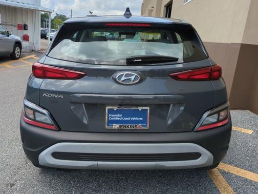2023 Hyundai KONA SE