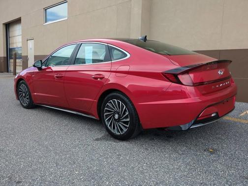 2021 Hyundai SONATA Hybrid Limited