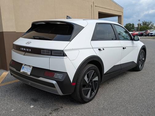 2025 Hyundai IONIQ 5 SE