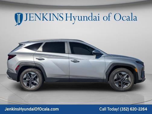 Shimmering Silver 2026 Hyundai TUCSON SEL