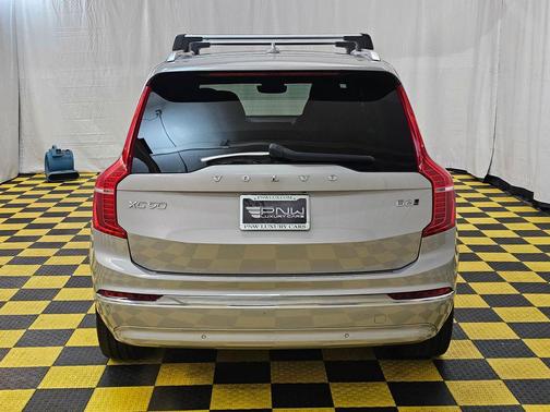 2023 Volvo XC90 B6 Ultimate 7-Seater