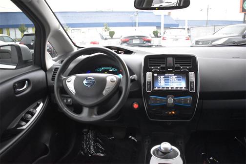 2017 Nissan Leaf SL