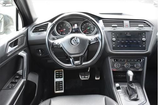2020 Volkswagen Tiguan 2.0T SE R-Line Black