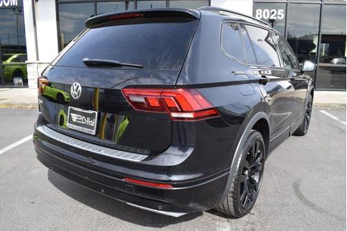 2020 Volkswagen Tiguan 2.0T SE R-Line Black