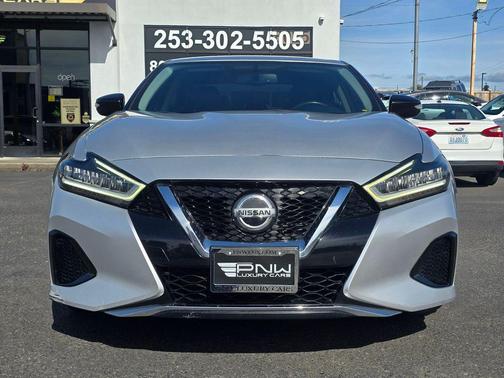 Brilliant Silver Metallic 2019 Nissan Maxima 3.5 SV