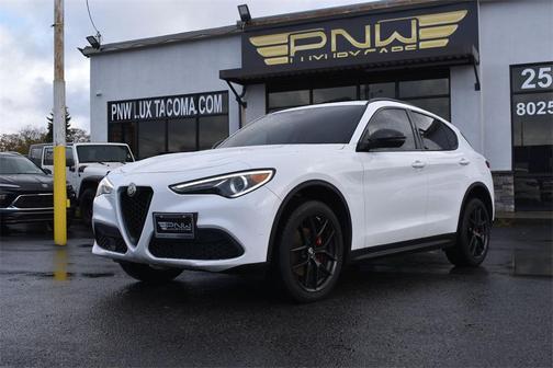 2020 Alfa Romeo Stelvio Base