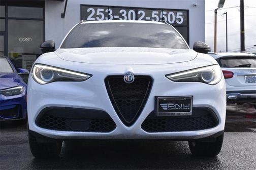 2020 Alfa Romeo Stelvio Base
