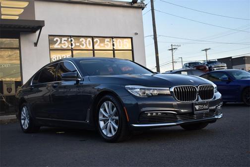 2017 BMW 740 740i