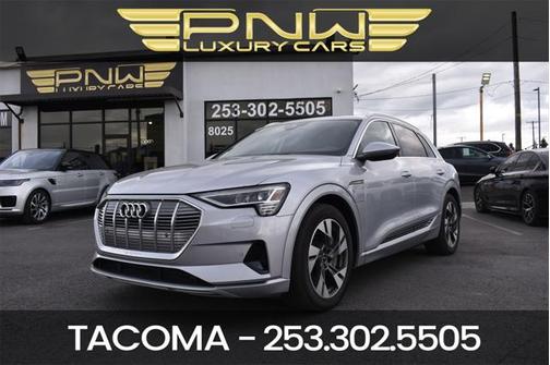 2022 Audi e-tron Premium
