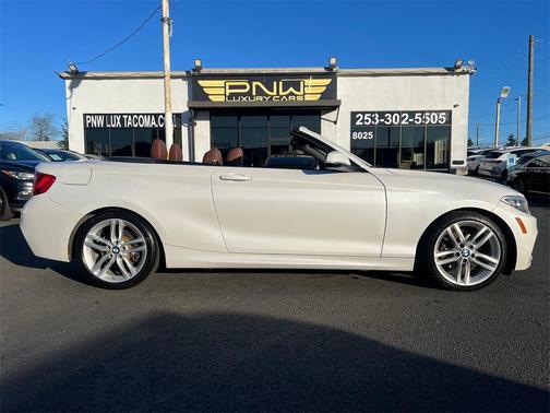2016 BMW 228 228i
