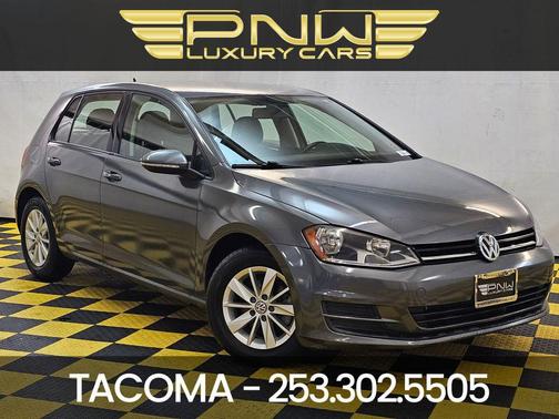 Platinum Gray Metallic 2015 Volkswagen Golf Auto TSI S