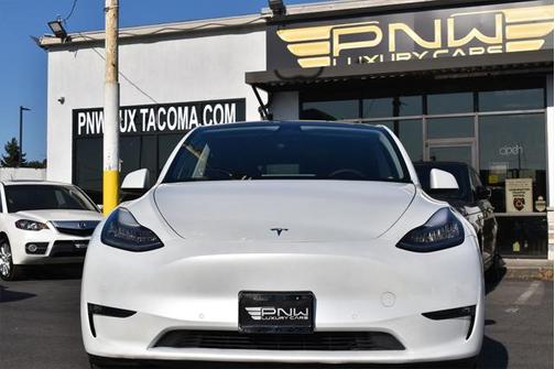 2022 Tesla Model Y Long Range Dual Motor All-Wheel Drive