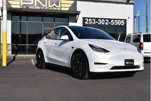 2022 Tesla Model Y Long Range Dual Motor All-Wheel Drive