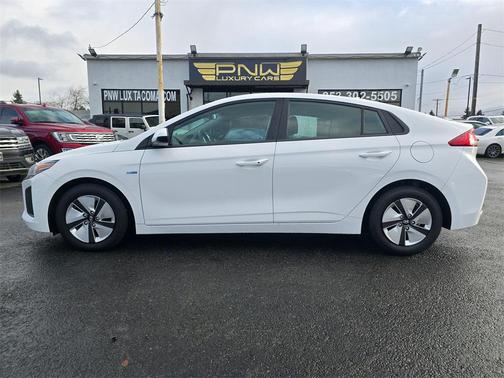 2018 Hyundai IONIQ Hybrid Blue